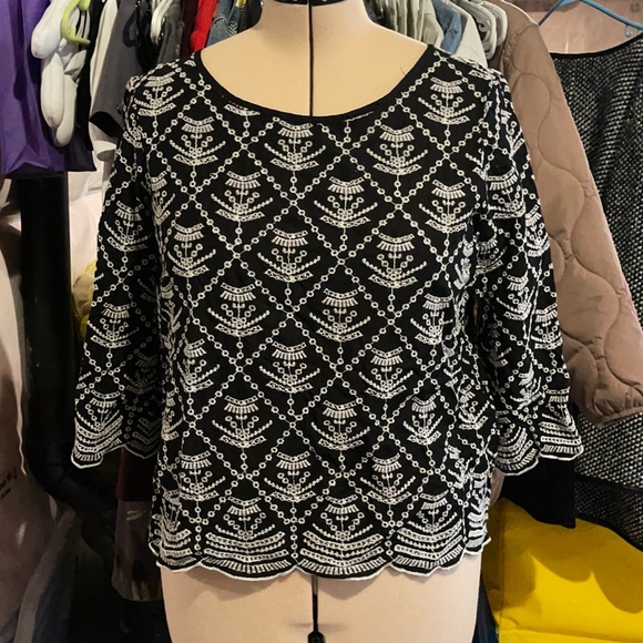 Gap large petite black lace shirt - Picture 1 of 2